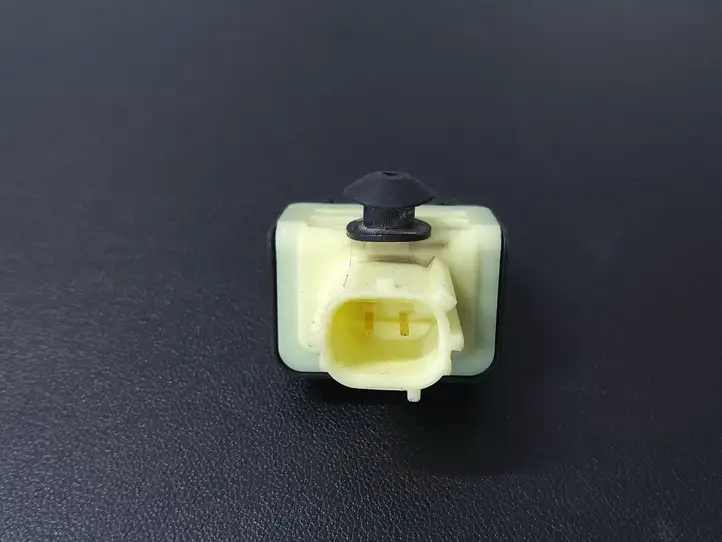Toyota Yaris XP210 (2020 - ) 898310D110 Датчик удара SRS — фото 4