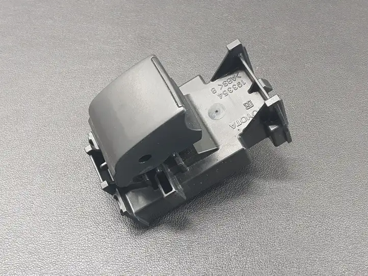 Toyota Yaris XP210 (2020 - ) 35610133D Блок кнопок стеклоподъемников — фото 1