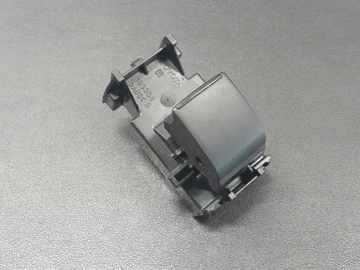Toyota Yaris XP210 (2020 - ) 35610133D Блок кнопок стеклоподъемников — фото 2