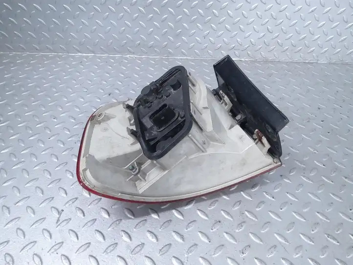 Volkswagen Touareg I (2002 - 2010) 7L6945096L Задний фонарь в кузове — фото 7