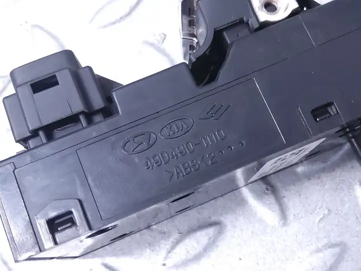 Kia Ceed (2015 - 2018) 93570A2200 Блок кнопок стеклоподъемников — фото 3