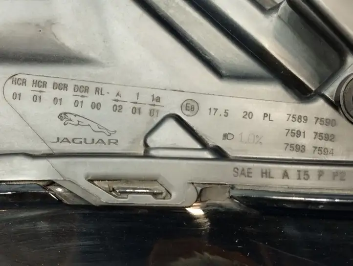 Jaguar F-Pace (2016 - ) GX6313W029KF Передняя фара — фото 12