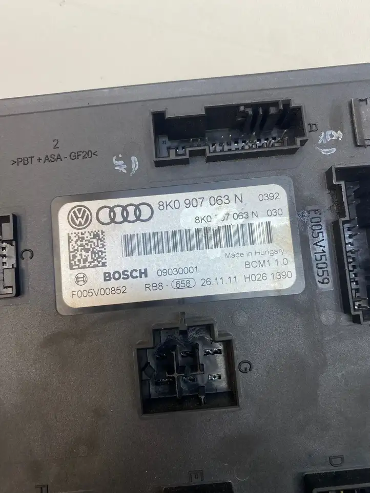 Audi A4 S4 B8 8K (2007 - 2011) 8K0907063N Модуль комфорта — фото 3