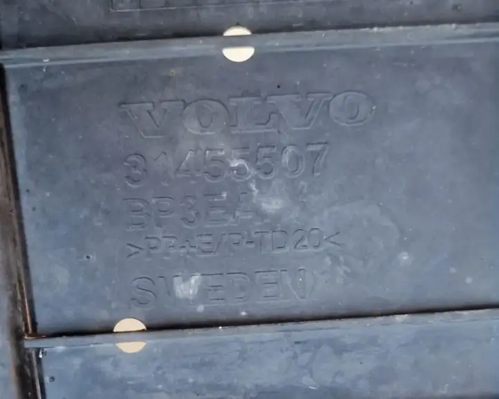 Volvo V60 (2018 - ) 31455507 Защита переднего бампера снизу — фото 9