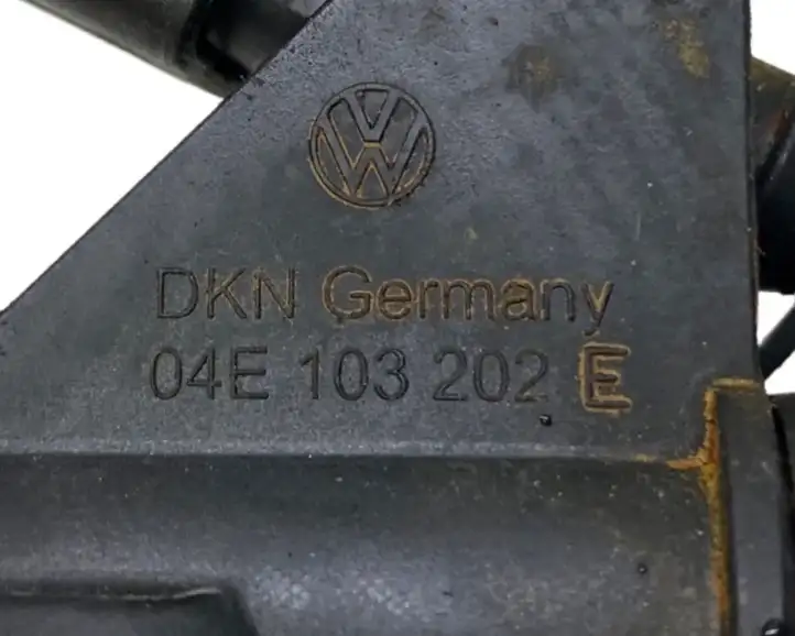 Volkswagen Jetta VI (2011 - 2018) 8K0973702 Шланги системы охлаждения — фото 6