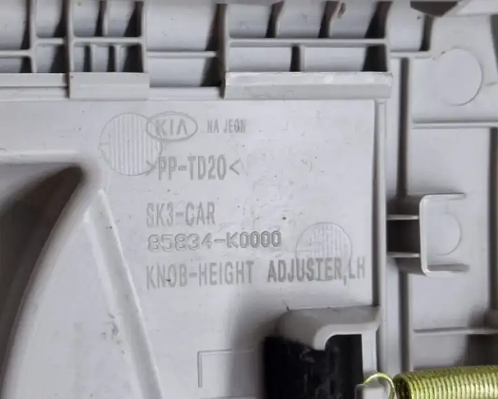 Kia Soul (2019 - ) 5830K0000 Верхняя обшивка стойки B — фото 9