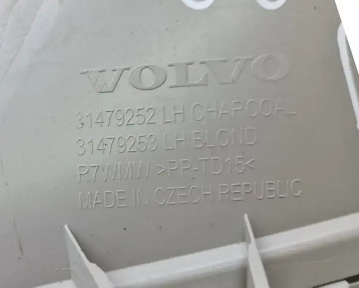 Volvo V60 (2018 - ) 31479252 Верхняя обшивка стойки D — фото 7