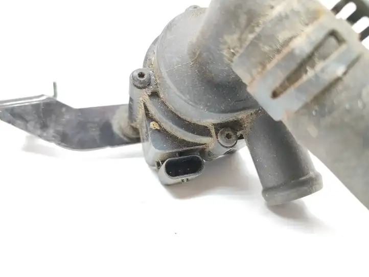 Skoda Octavia Mk2 (1Z) (2004 - 2013) 5N0965561 Электроциркуляционный насос — фото 3
