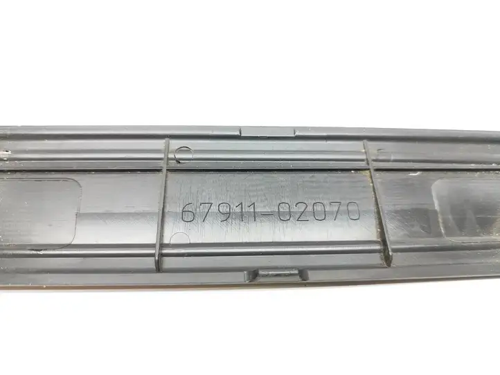 Toyota Auris 150 (2006 - 2012) 6791102070 Внутренняя отделка переднего порога — фото 3