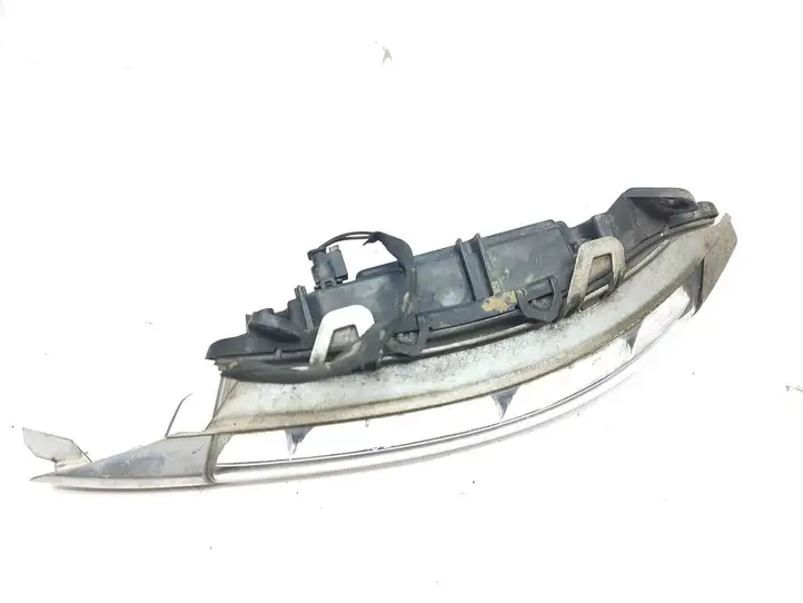 Mercedes-Benz C W204 (2007 - 2014) A2218201856 Дневные ходовые огни (LED) — фото 3