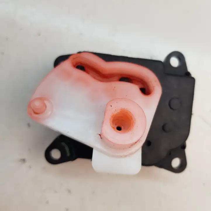 Nissan Juke I F15 (2010 - 2018) 277321HA0A Двигатель задвижки потока воздуха — фото 1