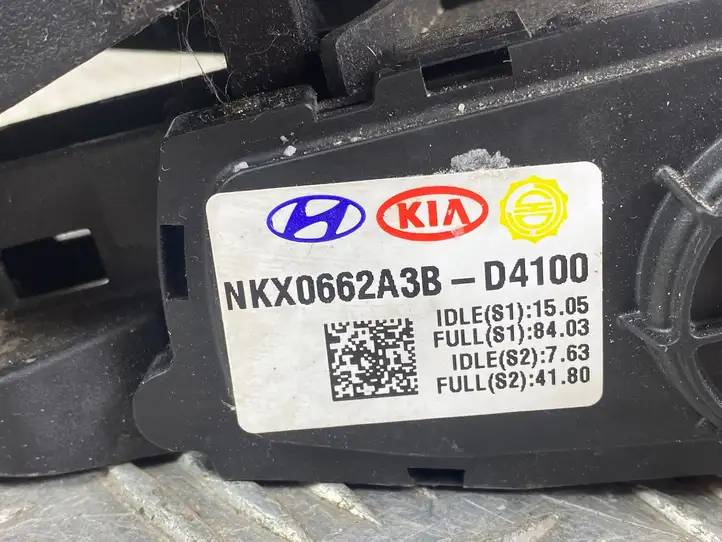 Hyundai Santa Fe (2018 - 2020) NKX0662A3BD4100 Педаль акселератора — фото 3