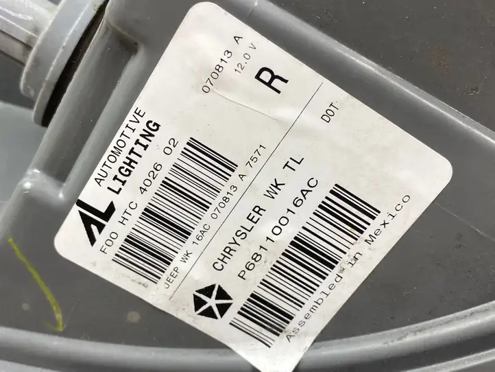 Jeep Grand Cherokee (2010 - 2021) P68110016AC Задний фонарь в кузове — фото 3