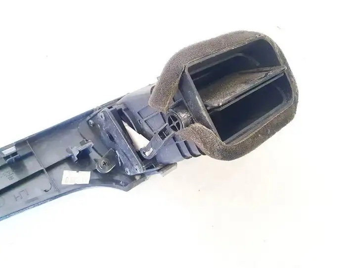 Chevrolet Captiva (2006 - 2011) 98630044 Центральный воздушный дефлектор — фото 3
