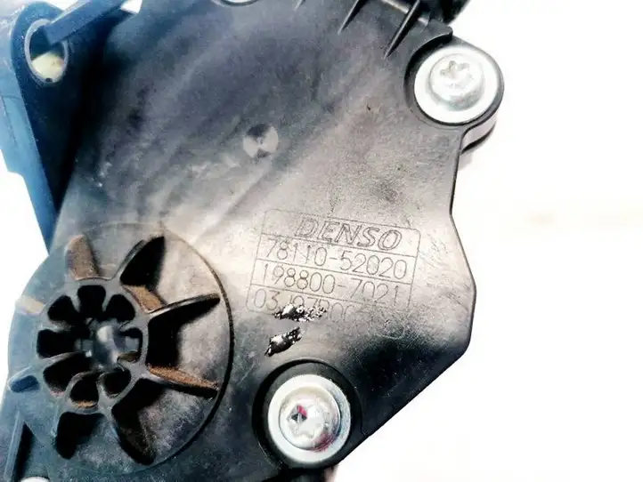 Toyota Yaris (2005 - 2009) 7811052020 Педаль акселератора — фото 3
