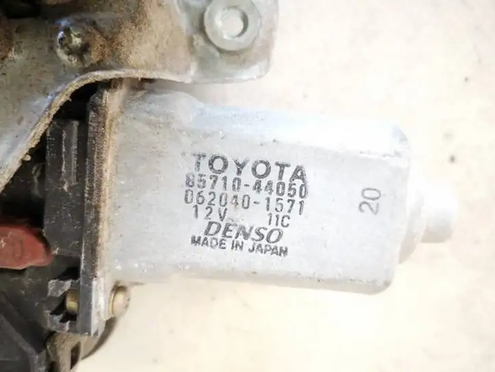 Toyota Avensis Verso (2001 - 2004) 8571044050 Стеклоподъемник задней двери — фото 3