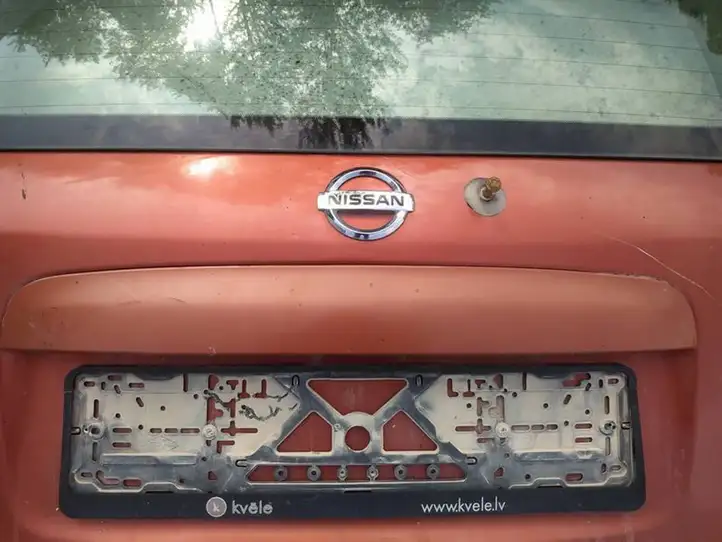 Nissan Note (E11) (2006 - 2014) Подсветка номера — фото 1