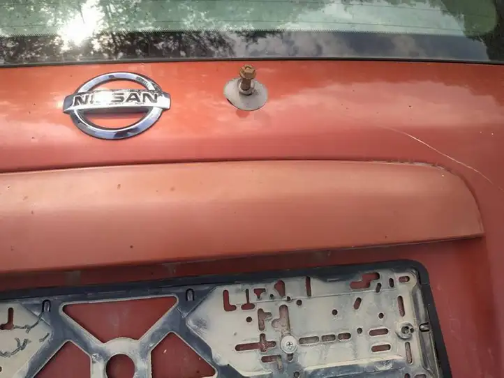 Nissan Note (E11) (2006 - 2014) Подсветка номера — фото 3