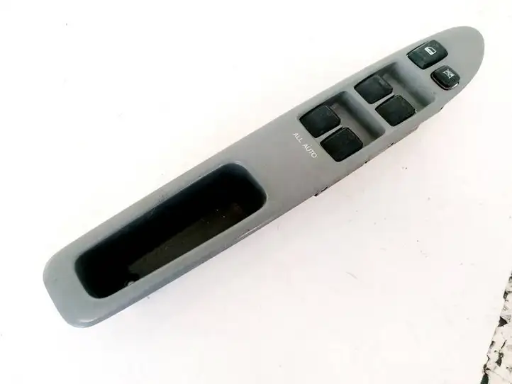Toyota Avensis Verso (2001 - 2004) 7423244130 Блок кнопок стеклоподъемников — фото 1