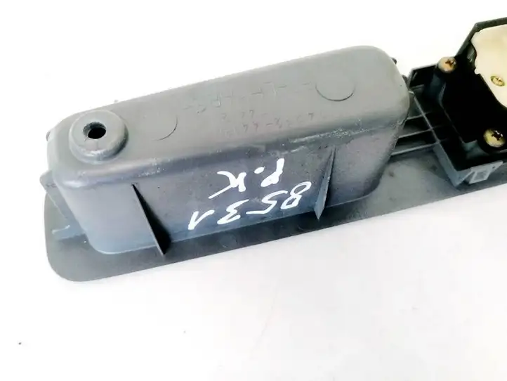 Toyota Avensis Verso (2001 - 2004) 7423244130 Блок кнопок стеклоподъемников — фото 2