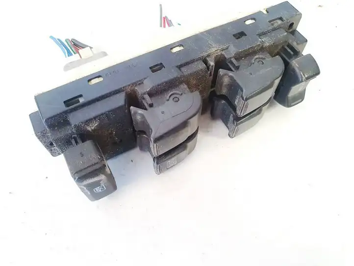 Isuzu D-Max (2008 - 2012) 514632 Кнопка стеклоподъемников — фото 2