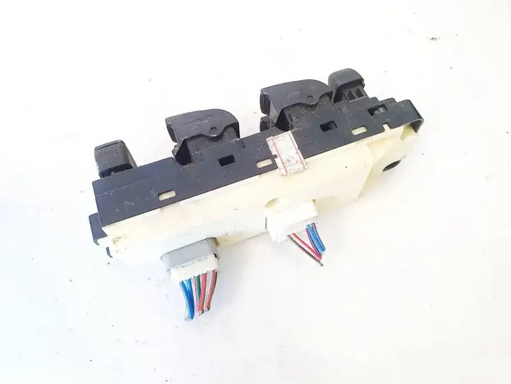 Isuzu D-Max (2008 - 2012) 514632 Кнопка стеклоподъемников — фото 3