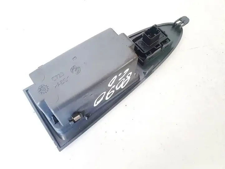 Fiat Croma (2005 - 2011) c977 Кнопка стеклоподъемников — фото 3