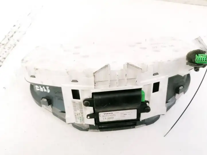 Volvo V50 (2004 - 2008) 30710071 Спидометр — фото 2