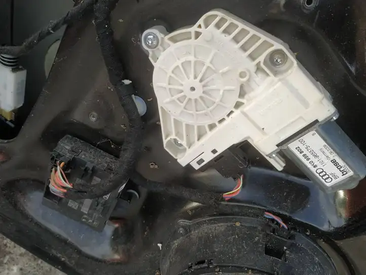 Audi A5 8T 8F (2007 - 2011) 8k0959802 Стеклоподъемник задней двери — фото 1