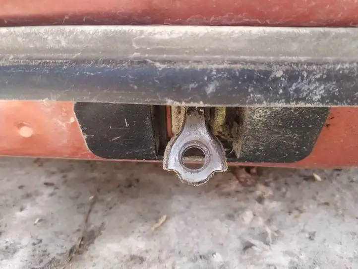 Nissan Note (E11) (2006 - 2014) Ограничитель задней двери — фото 1