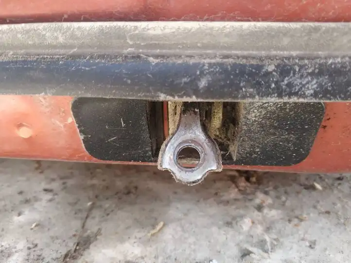 Nissan Note (E11) (2006 - 2014) Ограничитель задней двери — фото 2