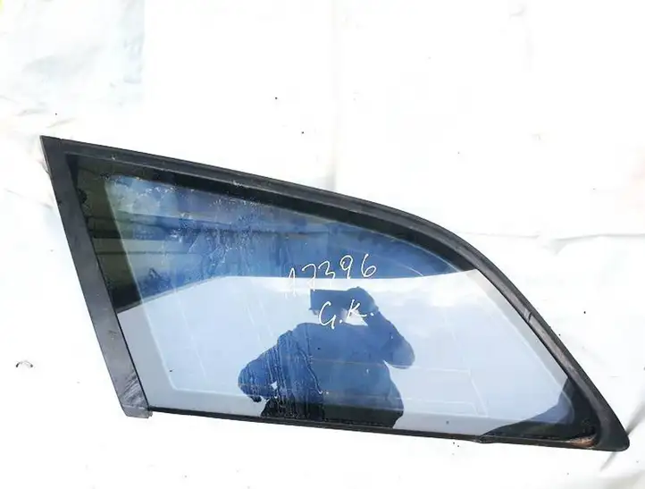 Audi A6 S6 C6 4F (2004 - 2008) Заднее боковое стекло — фото 1