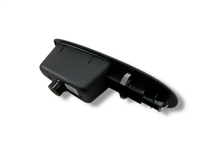 Fiat 500L   7355551550 Задний дверной ящик для вещей