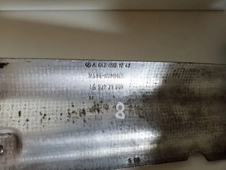 Mercedes-Benz E W211   A6420901241 Теплоизоляция (теплозащита)