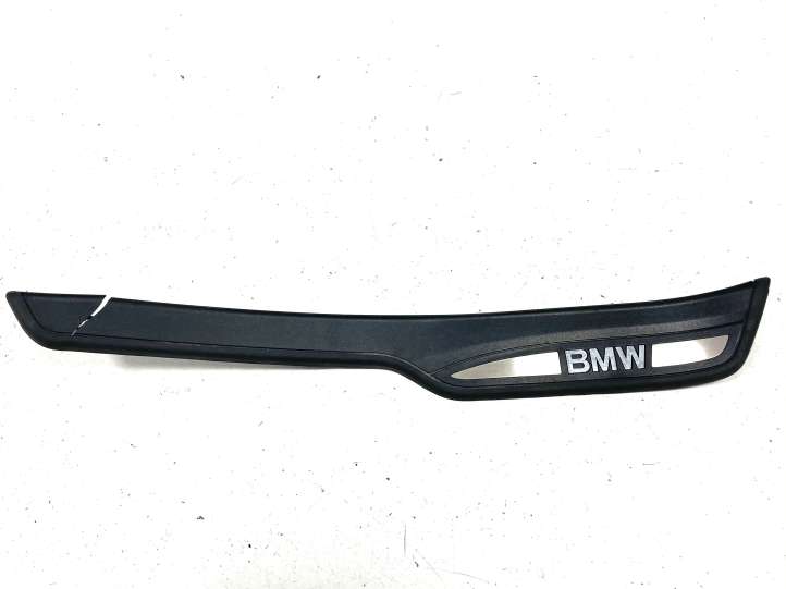 51477172298 BMW 3 E90 E91 Kita slenkscių/ statramsčių apdailos detalė