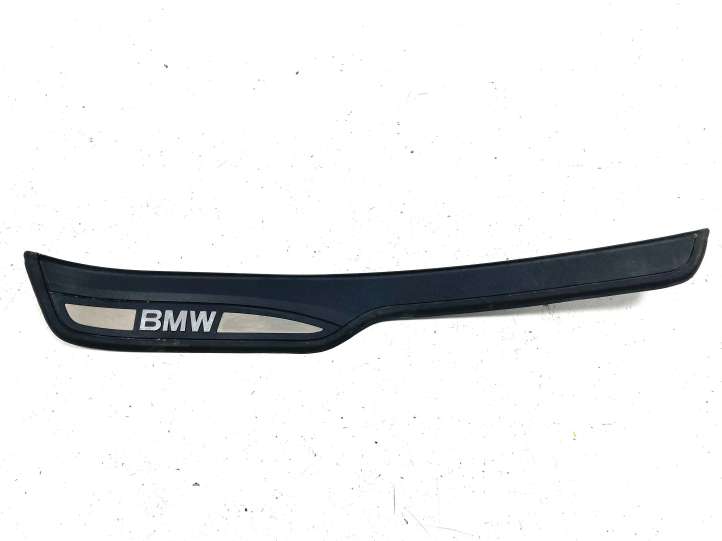 51477172297 BMW 3 E90 E91 Kita slenkscių/ statramsčių apdailos detalė