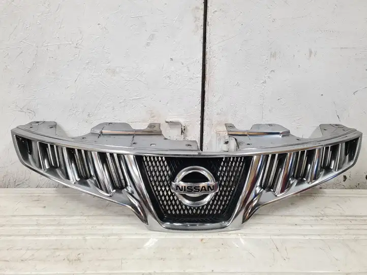 Nissan Murano Z51 (2009 - 2016) 623101AA0A Верхняя решетка радиатора — фото 1