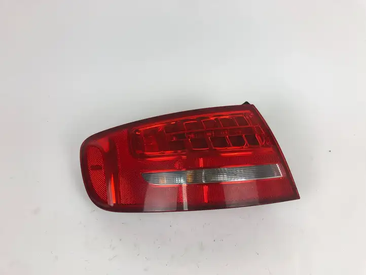 Audi A4 S4 B8 8K (2007 - 2011) 8K9945095B Задний фонарь в кузове — фото 1