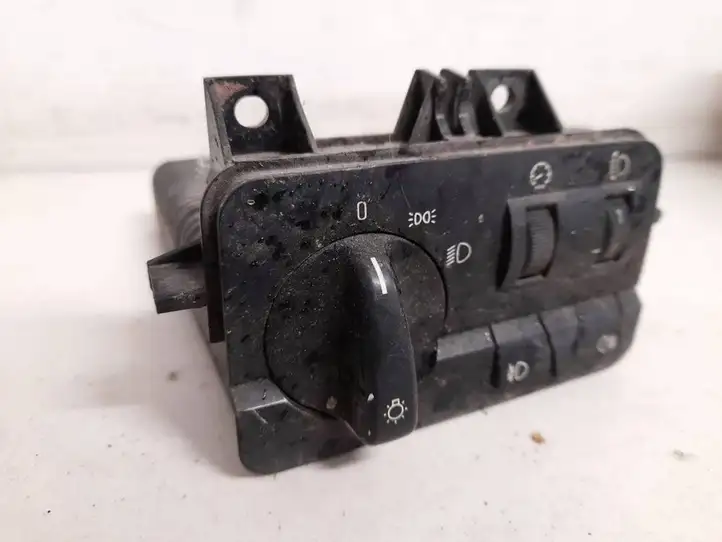 BMW 3 E46 (1998 - 2005) 61316907947 Включатель фонарей — фото 1