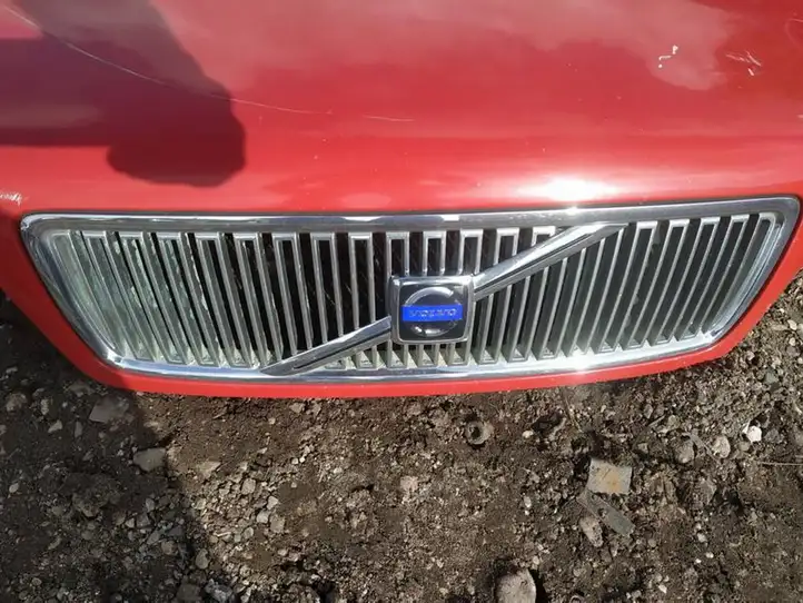 Volvo C70 (1998 - 2005) Передняя решетка — фото 2