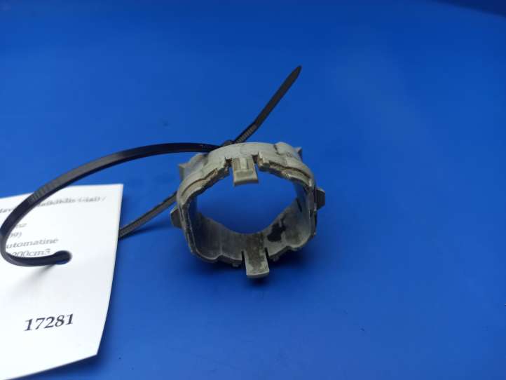 Mercedes-Benz E W211 (2002 - 2009)  A2118850056 Кронштейн заднего датчика парковки (PDC)