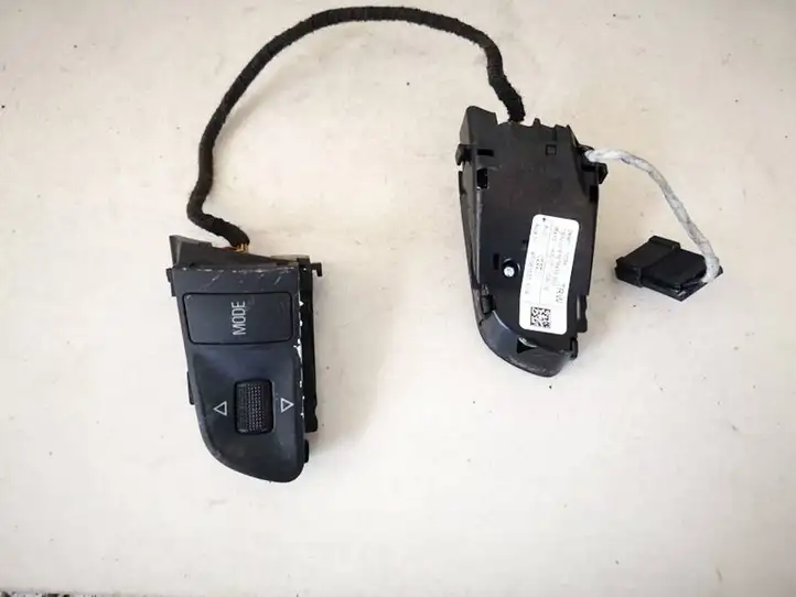 Audi A6 S6 C6 4F (2004 - 2008) 4f0951527l Кнопки на рулевом колесе — фото 1
