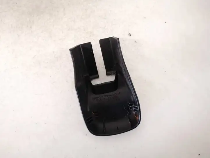 Toyota Avensis Verso (1995 - 2001) 7212744020 Прочие детали салона — фото 3