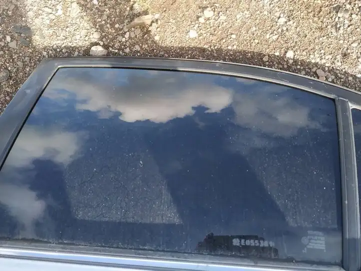 Toyota Avensis T250 (2006 - 2009) Стекло задней двери — фото 1