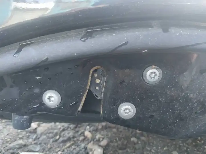 Toyota Corolla E120 E130 (2000 - 2004) Замок задней двери — фото 2