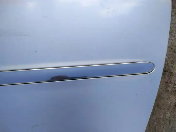 Toyota Avensis Verso (1995 - 2001) Молдинги задней двери — фото 2