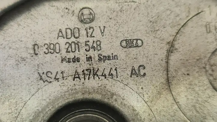 Ford Focus (1998 - 2004) XS41A17K441AC Двигатель стеклоочистителя заднего стекла — фото 2