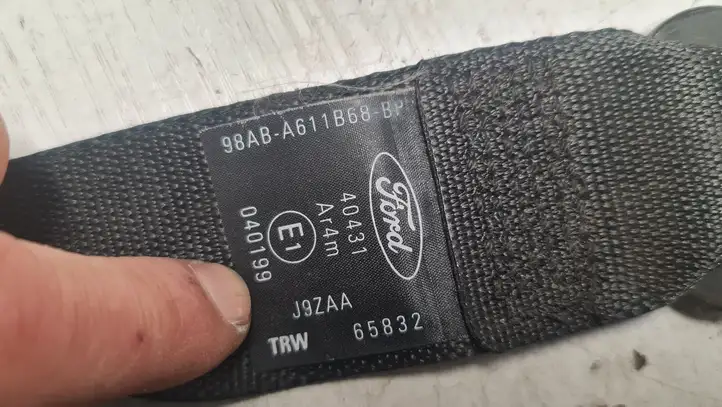 Ford Focus (1998 - 2004) 98ABA611B68BP Задний ремень безопасности — фото 3