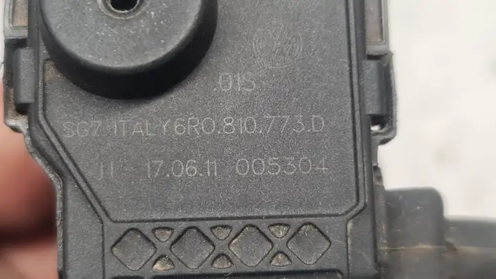 Volkswagen Polo V 6R (2009 - 2015) 6R0810773D Замок крышки топливного бака — фото 3