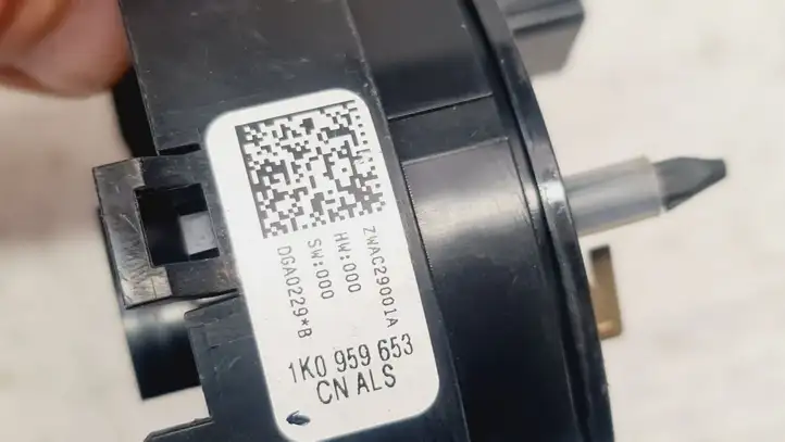 Volkswagen Golf V (2003 - 2009) 1K0959653 Контактное кольцо SRS — фото 4